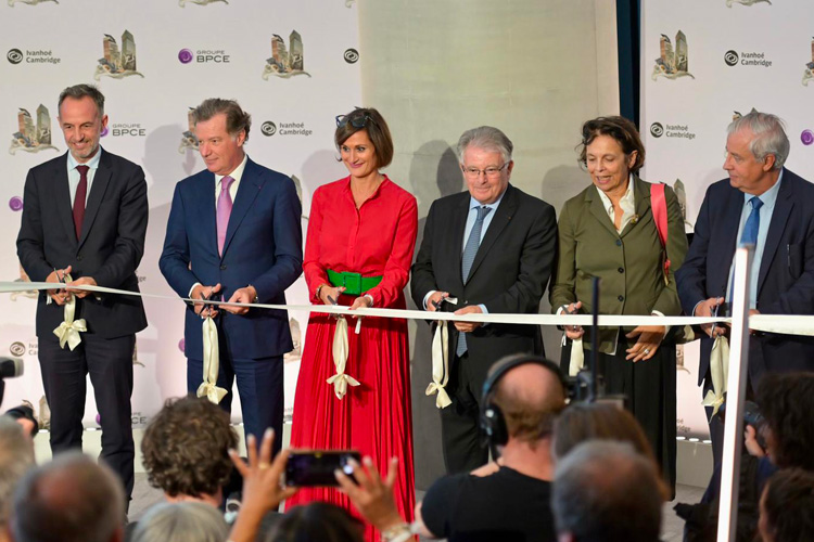 Emmanuel Grégoire (1er adjoint à la Mairie de Paris), Laurent Mignon (président du directoire Groupe BPCE), Nathalie Palladitcheff (directrice générale Ivanhoé Cambridge), Thierry Cahn (président du conseil de surveillance du Groupe BPCE), Frédérique Monjanel (directrice générale Ateliers Jean Nouvel) et Yves Boulu-Gauthier (directeur général adjoint de Vinci Construction). France.