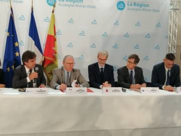 Signature de la convention rénovation énergétique logements privés